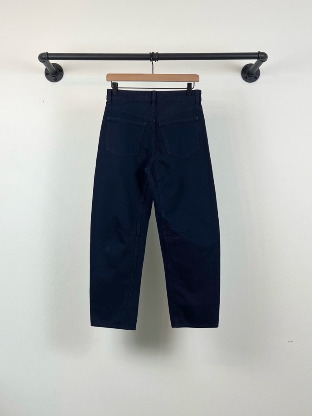 NWT Madewell The Darted Barrel-Leg Jean in Garment-Dyed Denim Juniper Berry - Picture 8 of 8
